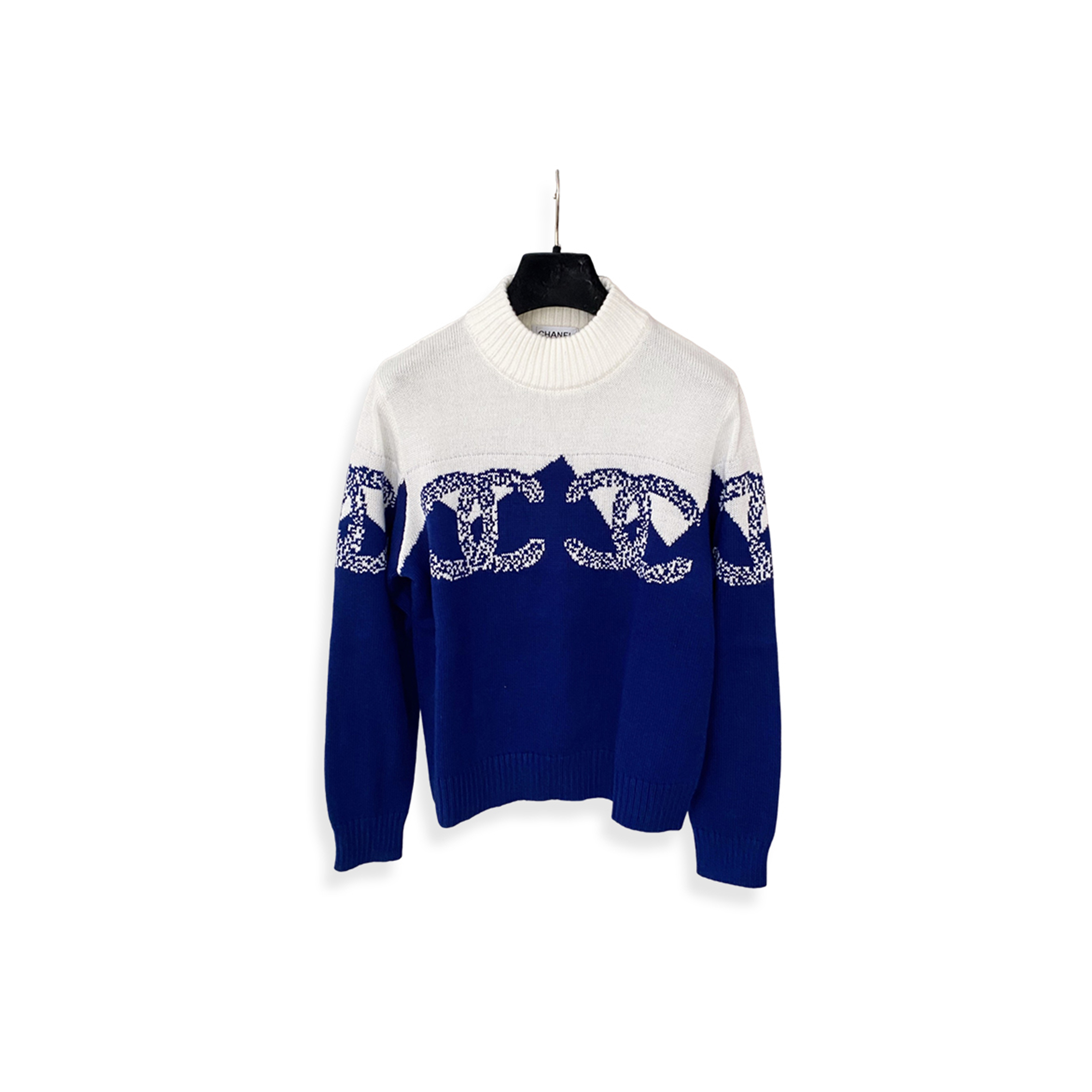 Ch**el coconeige black and white sweater